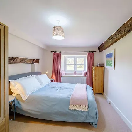 Rossill Bridge Holiday home